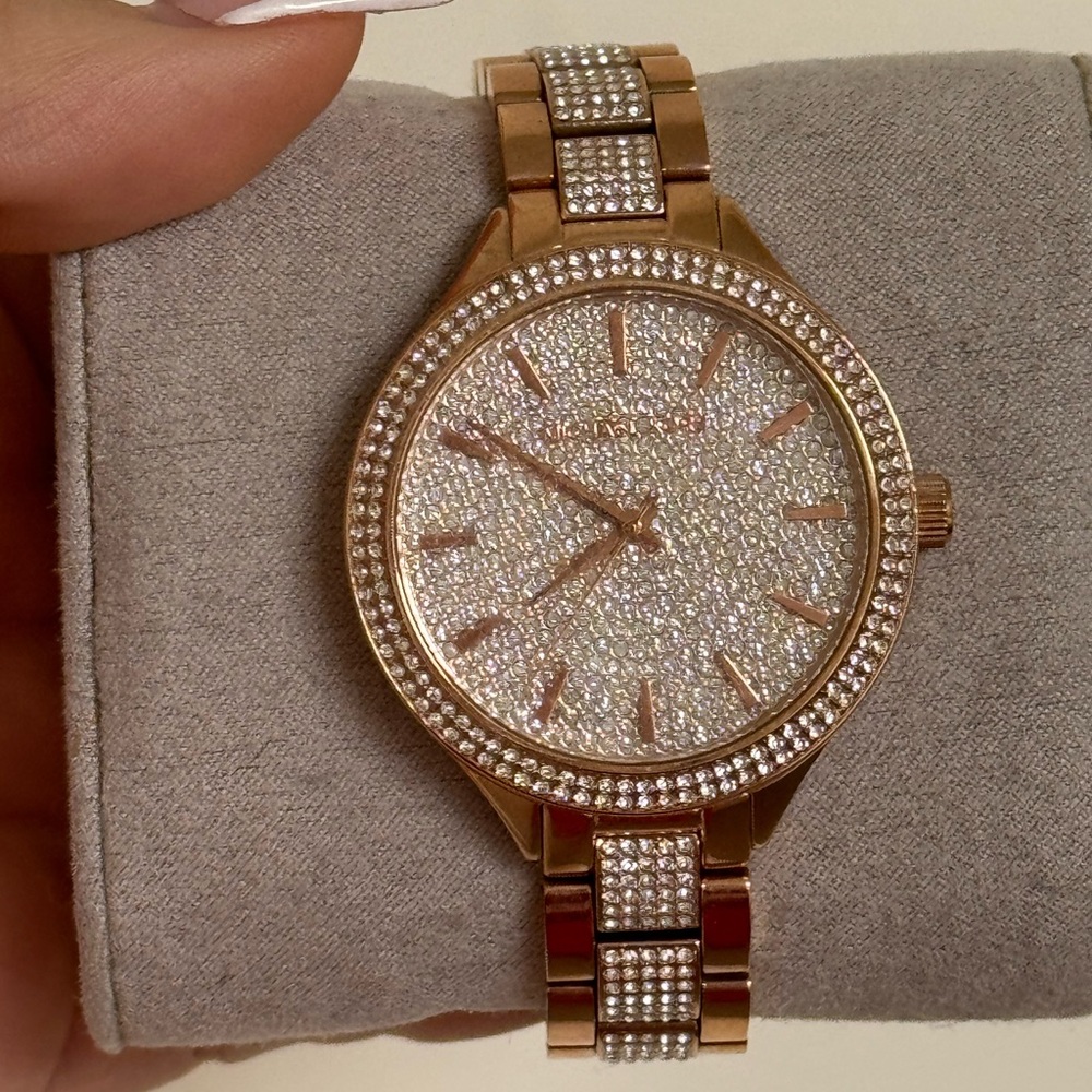 Michael Kors Rose Gold Watch NWT W/BOX - Picture 4 of 8